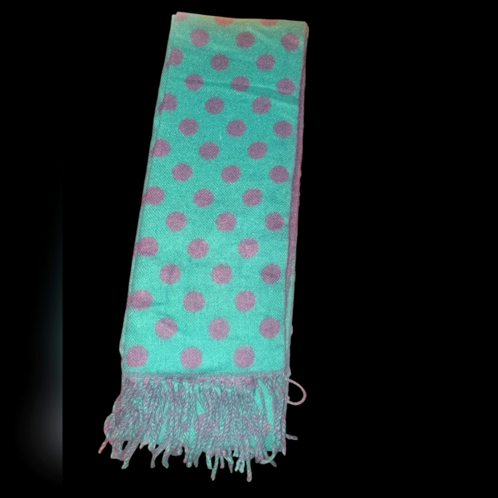 Reversible scarf